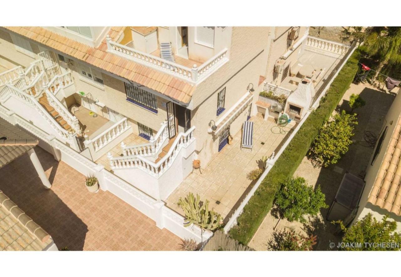 30 Beach House - Bbq & Terrace La Mata  Exterior photo
